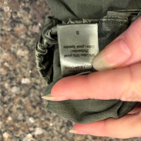 Young Fabulous & Broke YFB Wide Leg Cargo Style Pants Size Small Green Elastic - Picture 4 of 6